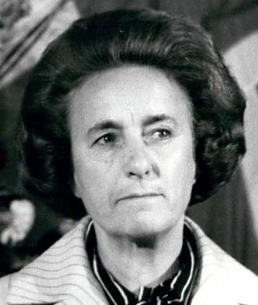 Elena Ceaușescu: O poveste de dragoste neștiută cu un misterios bărbat!