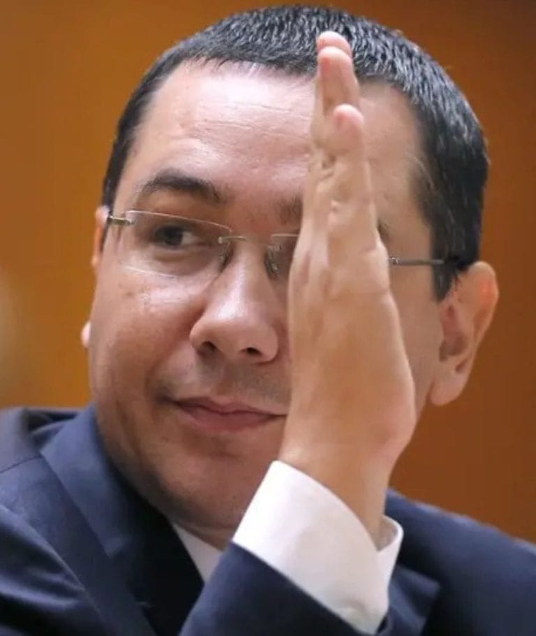 Victor Ponta îl distruge pe Klaus Iohannis Președintele nu se va