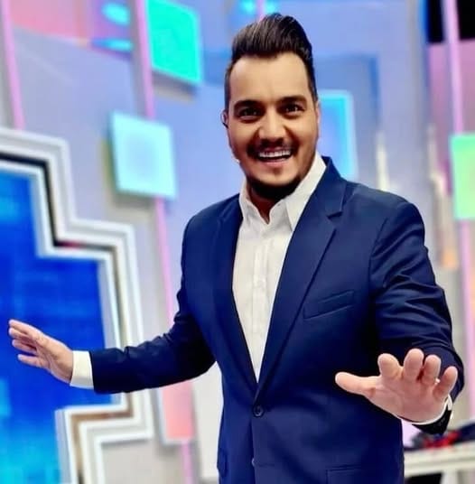 Bursucu revine pe micul ecran după plecarea de la Kanal D: Povestea neașteptată din spatele poreclei sale!