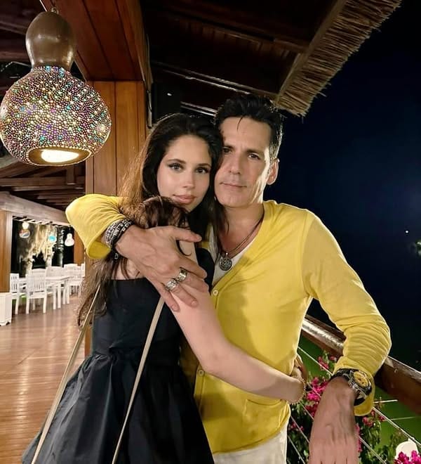 Violeta, fiica Andreei Marin, primește lunar o sumă frumușică de la Ștefan Bănică. Pensia alimentară e mai mare decât au mulți români salariu