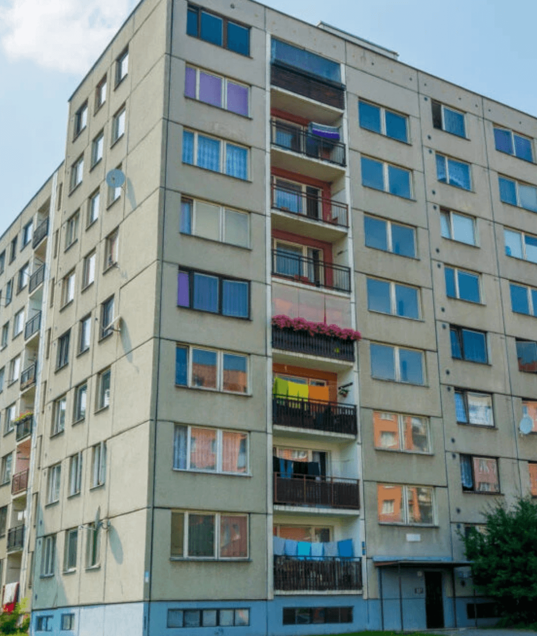 Amendă MARE pentru românii care stau la bloc. Vezi mai jos ce e Interzis pentru proprietarii de apartamente