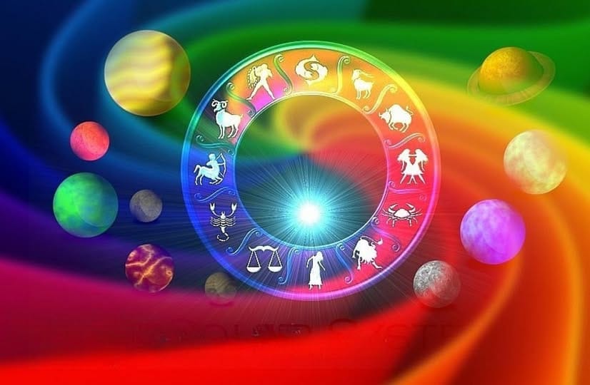 Ce culoare susține și dă putere fiecărei zodii în parte. Află ce trebuie să porți ca să îți fie bine