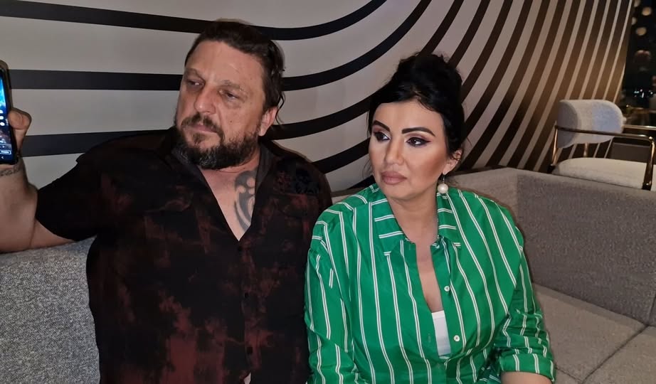 Adriana Bahmuțeanu și George Restivan s-au despărțit definitiv, după ce jurnalista a refuzat cererea în căsătorie a partenerului ei! De ce s-a ajuns, de fapt, aici?: