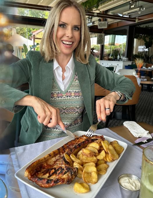 Mihaela Bilic a făcut calculul: Câte minute trebuie să dureze să mâncăm o masă, de fapt