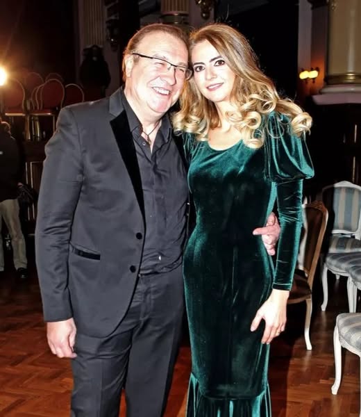 Alina Cotabiță, prima apariție publică după decesul artistului Gabriel Cotabiță: un omagiu emoționant la Teatrul Național