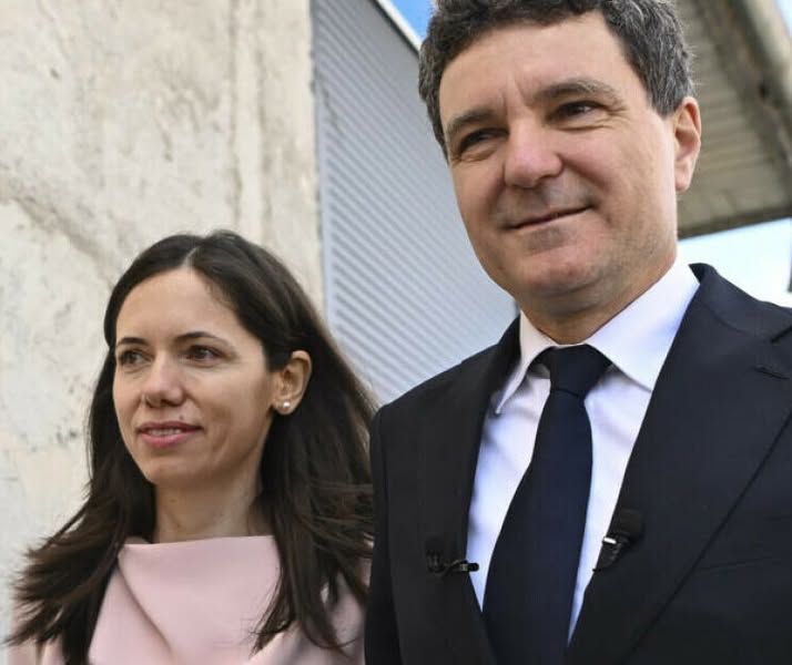 Cine este femeia din spatele noului președinte. Mirabela Grădinaru, partenera lui Nicușor Dan, are o carieră impresionantă într-o firmă auto de top