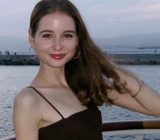 Irina Columbeanu a impresionat la balul de absolvire! Mesajul emoționant al Monicăi Gabor pentru fiica sa