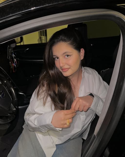 Carmina, fiica lui Liviu Vârciu, a vorbit sincer despre o decizie personală: „Urmează o schimbare pe care mi-o doresc de mult”