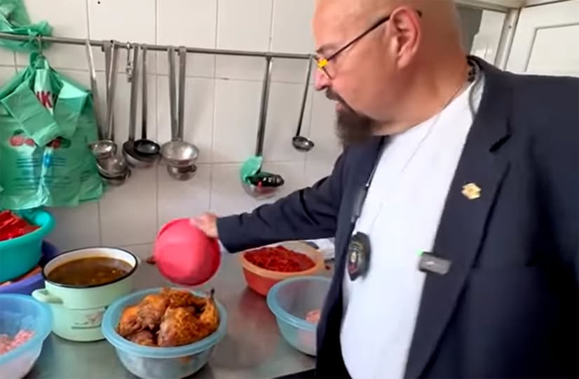 Ce a putut găsi Piedone în bucătăria unui „catering” din București