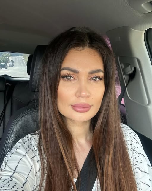Nicoleta Luciu a anunțat o nouă intervenție estetică: „Pregătim năsucul pentru bătrânețe”.Vezi in comentarii