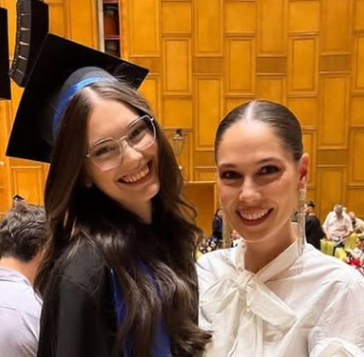 Irina Fodor, mesaj dedicat surorii ei: „Ambiția ei mă inspiră”.Vezi in comentarii