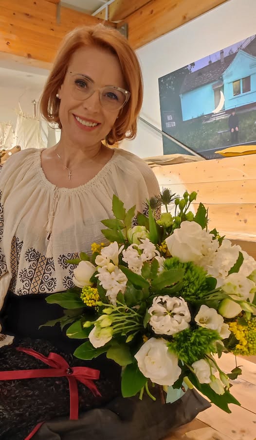 Monica Davidescu, mesaj emoționant din unitatea medicală: „Mi-au redat funcționalitatea corpului”.Vezi in comentarii