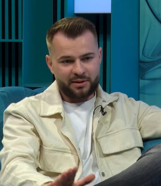 Gagea, fostul concurent de la „Casa iubirii”, surprins în compania unei prietene apropiate. Ce spune Bianca despre relația lor.vezi in comentarii