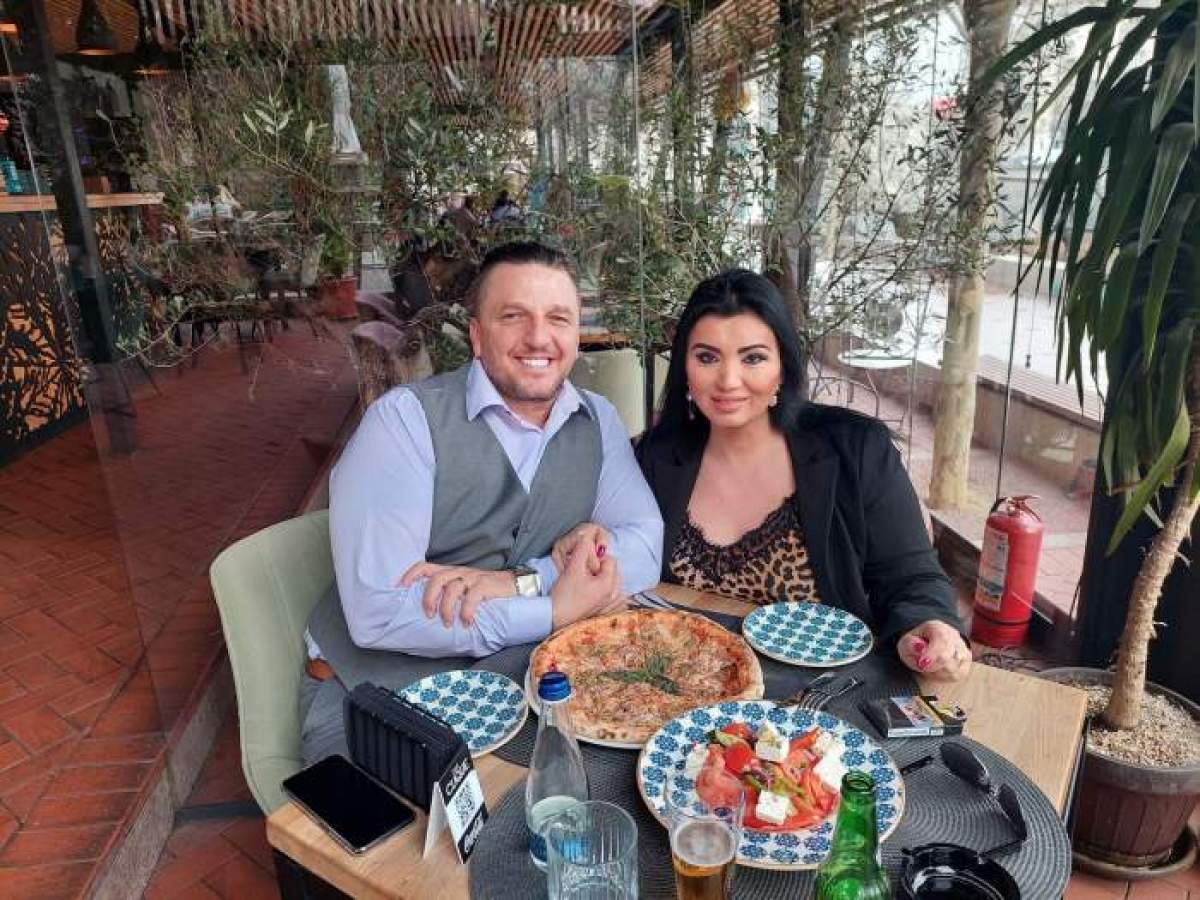 Mama Adrianei Bahmuțeanu a decedat  cu doar câteva săptămâni înainte de nuntă. George Restivan: „Vom păstra un loc liber pentru ea”.vezi in comentarii