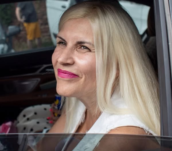 Educația Evei, prioritatea Elenei Udrea. Suma impresionantă pe care o achită în fiecare an.vezi in comentarii