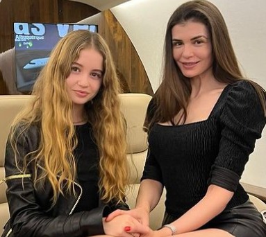 Reacția Monicăi Gabor după ce fiica ei, Irina, a defilat pentru prima dată pe podium. Ce mesaj i-a transmis lui Cătălin Botezatu.vezi in comentarii