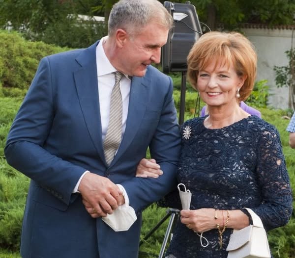 Douăzeci și nouă de ani de căsnicie pentru Majestatea Sa Margareta și Principele Consort. Mesajul Familiei Regale a României.vezi in comentarii