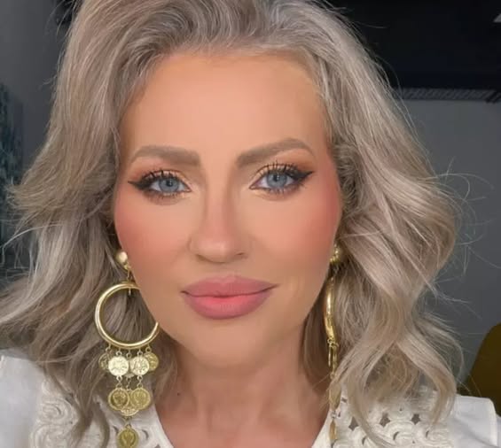 Mirela Vaida își surprinde telespectatorii! Motivul pentru care nu apare la Acces Direct și ipostaza neașteptată în care va fi văzută.vezi in comentarii