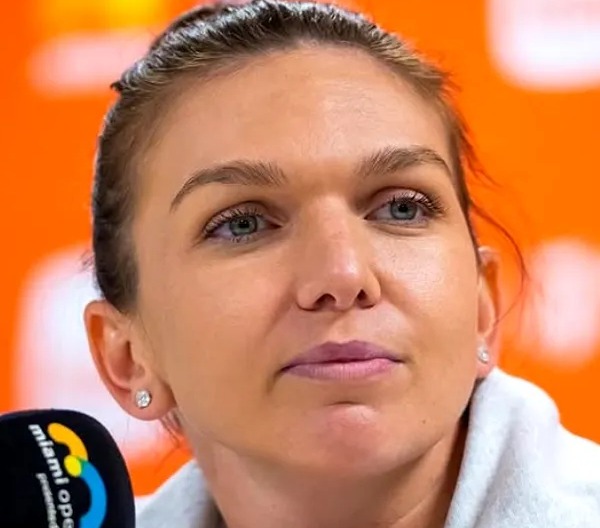 Sprijinul neclintit al Simonei Halep. Cine este bărbatul din fotografiile postate de sportivă.vezi in comentarii