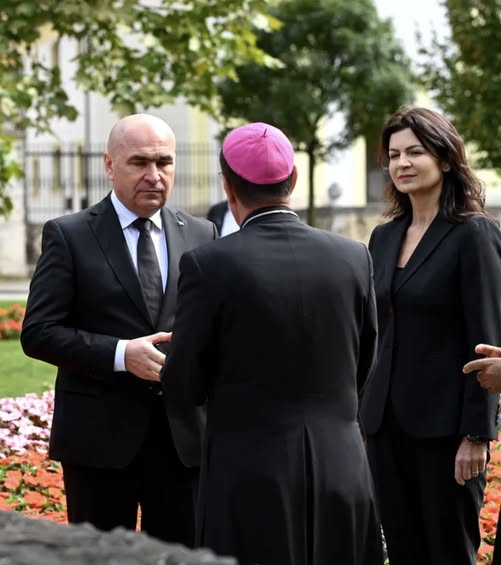 Ilie Bolojan a apărut în premieră alături de Ioana, la un eveniment oficial. Cum arată partenera premierului