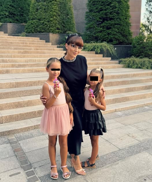 Dana Roba, din nou în dezacord cu fosta soacră. Discuțiile tensionate au plecat de la cele două fiice ale artistei.vezi in comentarii