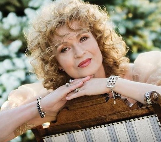 Angela Similea, despre suferința prin care a trecut fiul ei, Sorin, în copilărie.vezi in comentarii