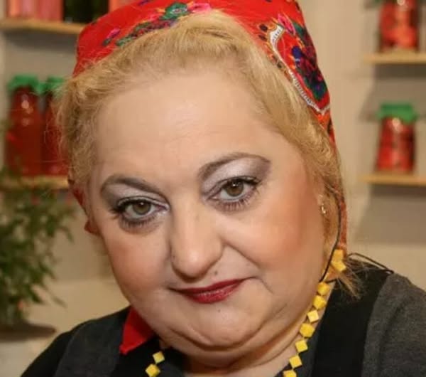 Marinela Chelaru – O viață trăită cu zâmbetul pe buze, în ciuda greutăților.vezi in comentarii