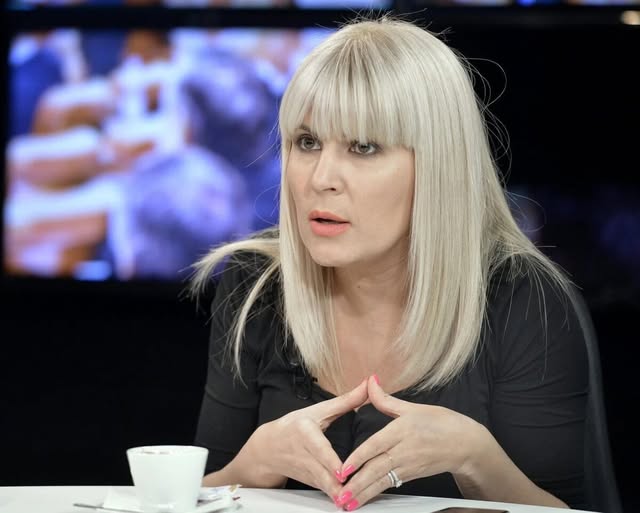 Elena Udrea se revoltă! Mesaj pentru David Popovici. “Am făcut și inaugurat eu bazine de înot”