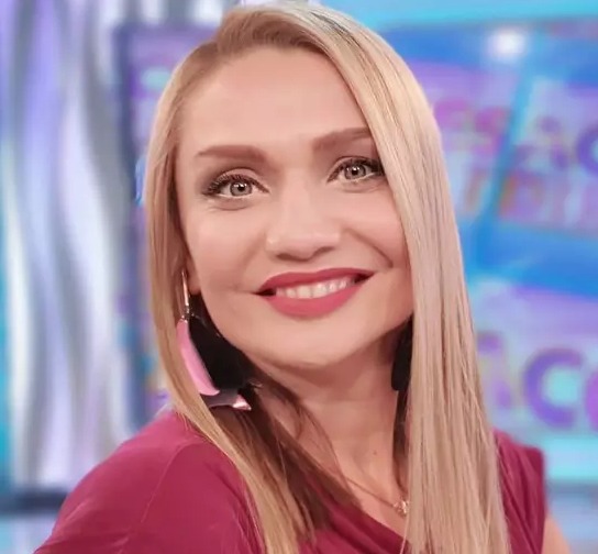 Cum reușește Cristina Cioran să se mențină după ce a slăbit zece kilograme: „Înainte de orice, trebuie să mă iubesc pe mine”.vezi in comentarii