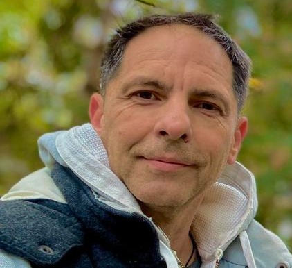 Dan Negru, mesaj de reflecție de Sfânta Parascheva: „E timpul pentru respect și echilibru”.Vezi in comentarii