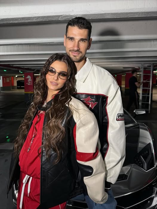 Theo Rose, confesiune sinceră despre un moment dificil în relația cu Anghel Damian: „Am preluat tot și am tăcut”. vezi in comentarii