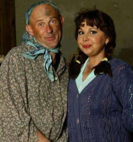 Mirela Stoian, actrița care a interpretat-o pe Lila din Vacanța Mare, trăiește discret și se dedică teatrului..vezi in comentarii