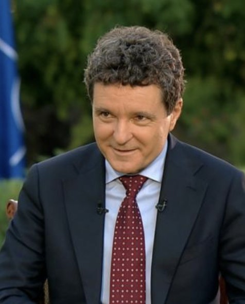 Nicuşor Dan a respins legea- Vezi în comentarii