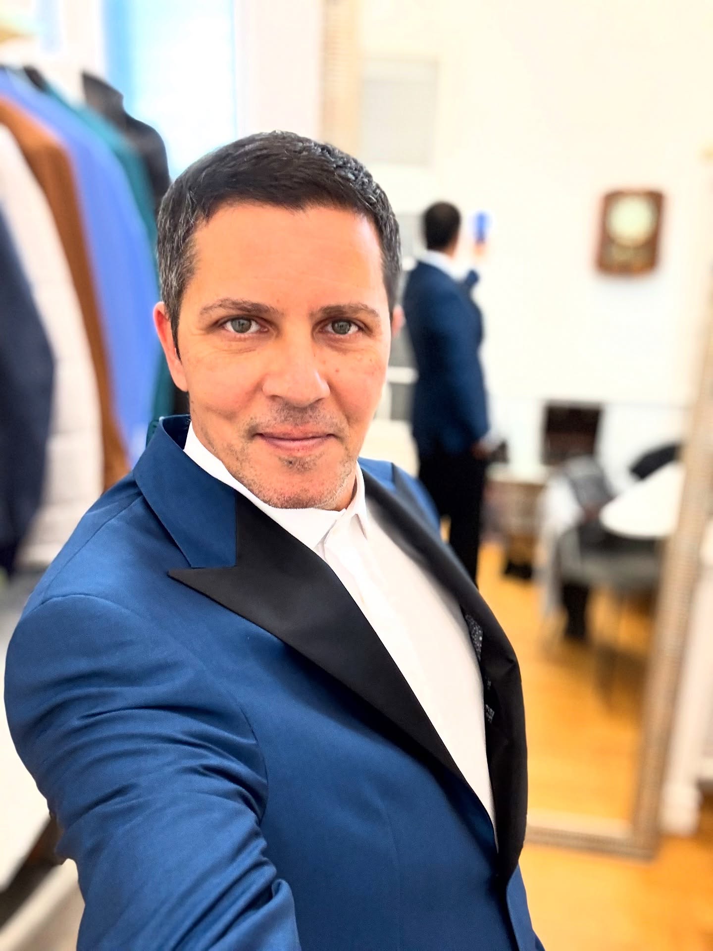 Lucian Viziru a dezvăluit motivul real al plecării din țară