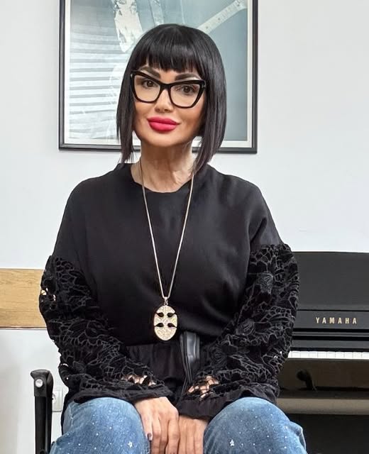 Ozana Barabancea uimește cu un ten impecabil