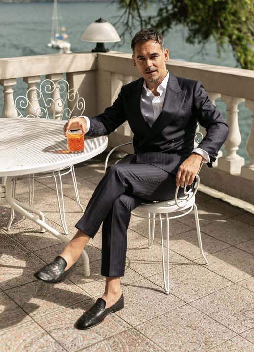 Răzvan Simion, la Survivo. Surpriza anului în televiziunea românească.