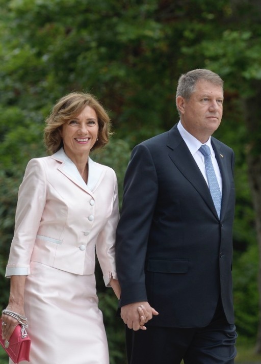ANAF acționează în instanță familia Iohannis! Unde va avea loc procesul? — Vezi în comentarii