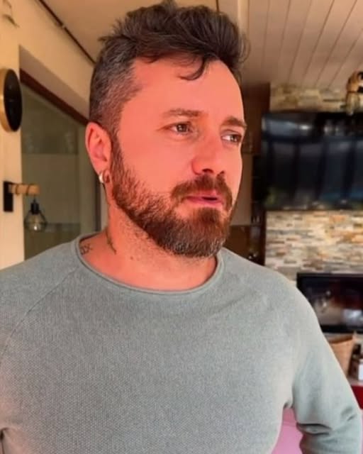 „Mie îmi e greu să mă despart” – Tavi Clonda, mai sincer ca niciodată. Artistul recunoaște că nu este pregătit să lase în urmă munca de o viață. vezi mai jos