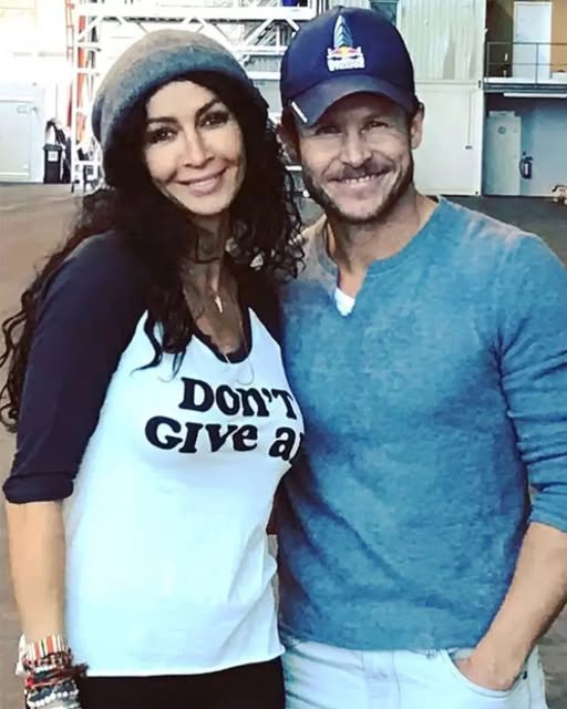 Loredana, apariție de senzație alături de Mihaela Rădulescu. Cele două dive originare din Moldova au strălucit la filmările PRO TV. vezi mai jos