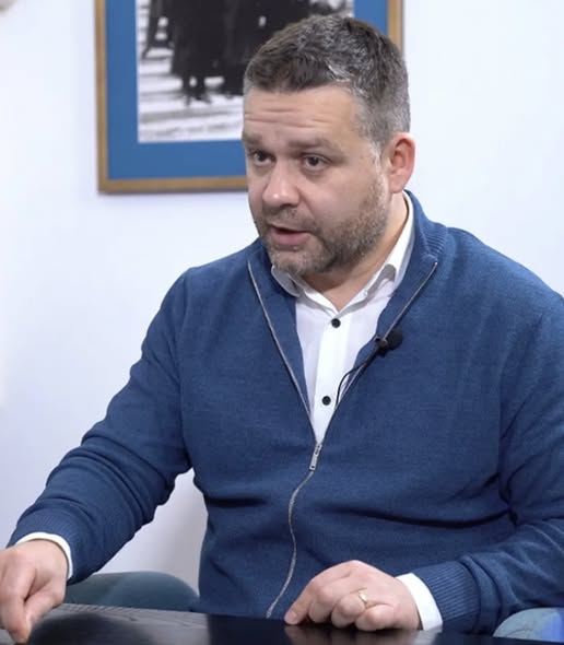 Semnul divin pe care l-a primit Ciprian Ciucu la intrarea în secția de votare! Primarul a considerat mesajul înălțător: „Pentru a-l împlini, este nevoie de noi toți”