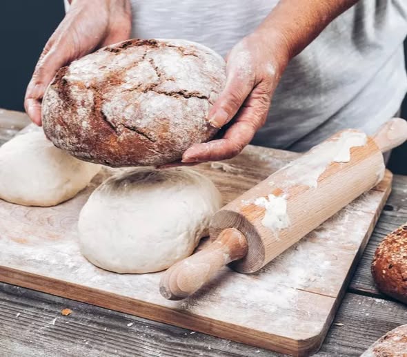 Pâinea pe care bucătarii din toată lumea o numesc „perfecțiune” Doar câteva ingrediente și 30 de minute la cuptor