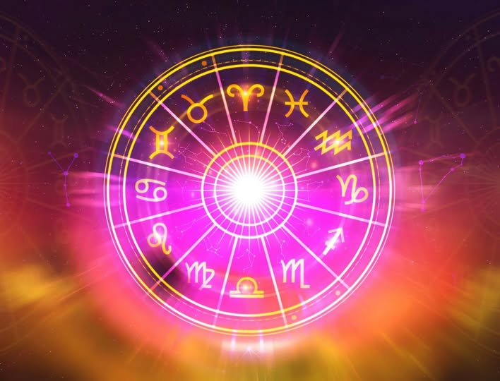 Cele 4 zodii care vor avea parte de abundență și mult noroc pe 8 decembrie 2025. Divinitatea le surâde!