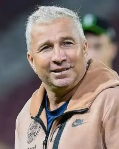 Un apropiat al lui Dan Petrescu oferă detalii despre starea de sănătate a antrenorului, după ce acesta a slăbit 30 de kilograme. vezi mai jos