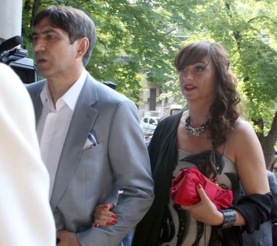 Poză rară cu femeia vieții lui Victor Pițurcă! Ea i-a iertat infidelitatea din urmă cu mai mulți ani 👇 A trăit ani întregi în mijlocul unui scandal uriaș, după relația lui cu Vica Blochina și copilul pe care aceasta i l-a dăruit