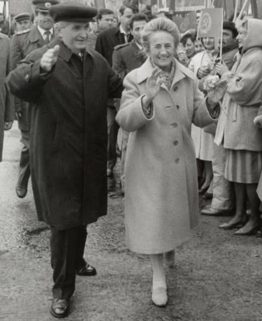 Filmul celei mai controversate judecate din istoria României. Procesul și execuția soților Ceaușescu