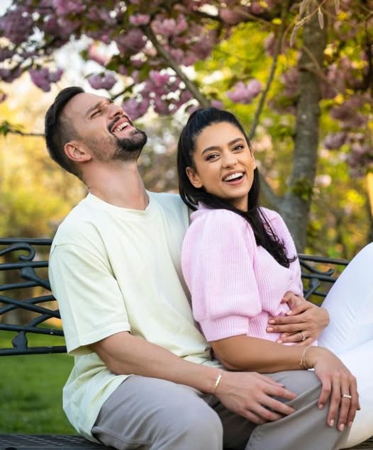 Decizie neașteptată înainte de sărbători! Oana Moșneagu și Vlad Gherman nu vor avea brad de Crăciun