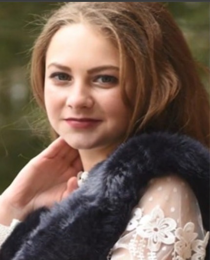 Ea este tânăra care a murit în accidentul cumplit din Bistrița. Un șofer teribilist a intrat pe contrasens, iar Diana n-a avut nicio șansă