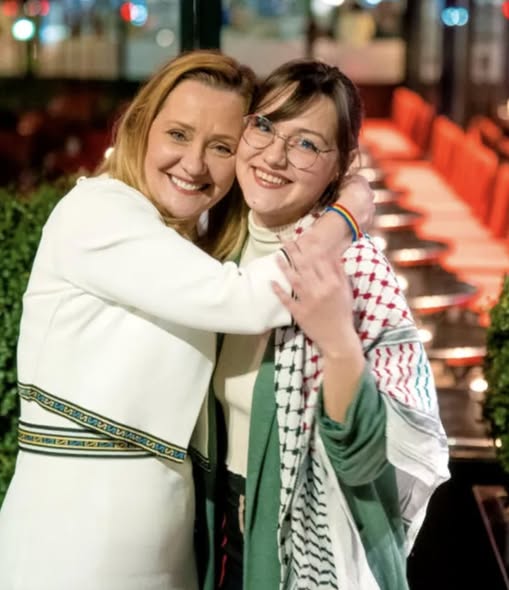 Fiica Elenei Lasconi a revenit în politică! Surpriza colosală: din ce partid face parte Oana