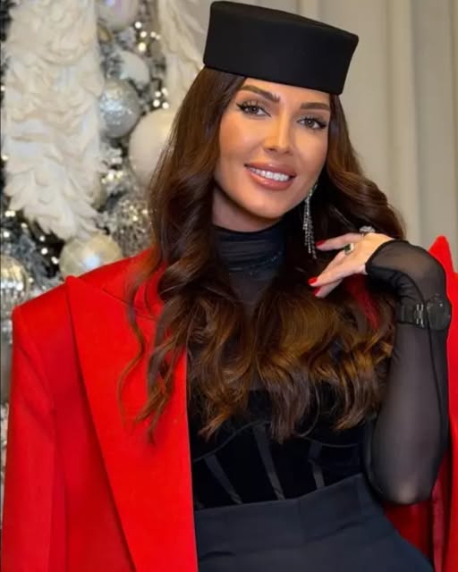 Ilinca Vandici a făcut pasul cel mare: prezentatoarea de la Kanal D, în vacanță cu iubitul și fiul ei. Relația cu Bogdan Boitor, asumată public.Vezi in comentarii