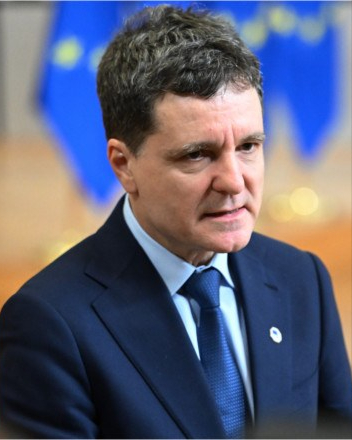 Nicușor Dan, despre interzicerea rețelelor sociale pentru minori…Vezi in comentarii